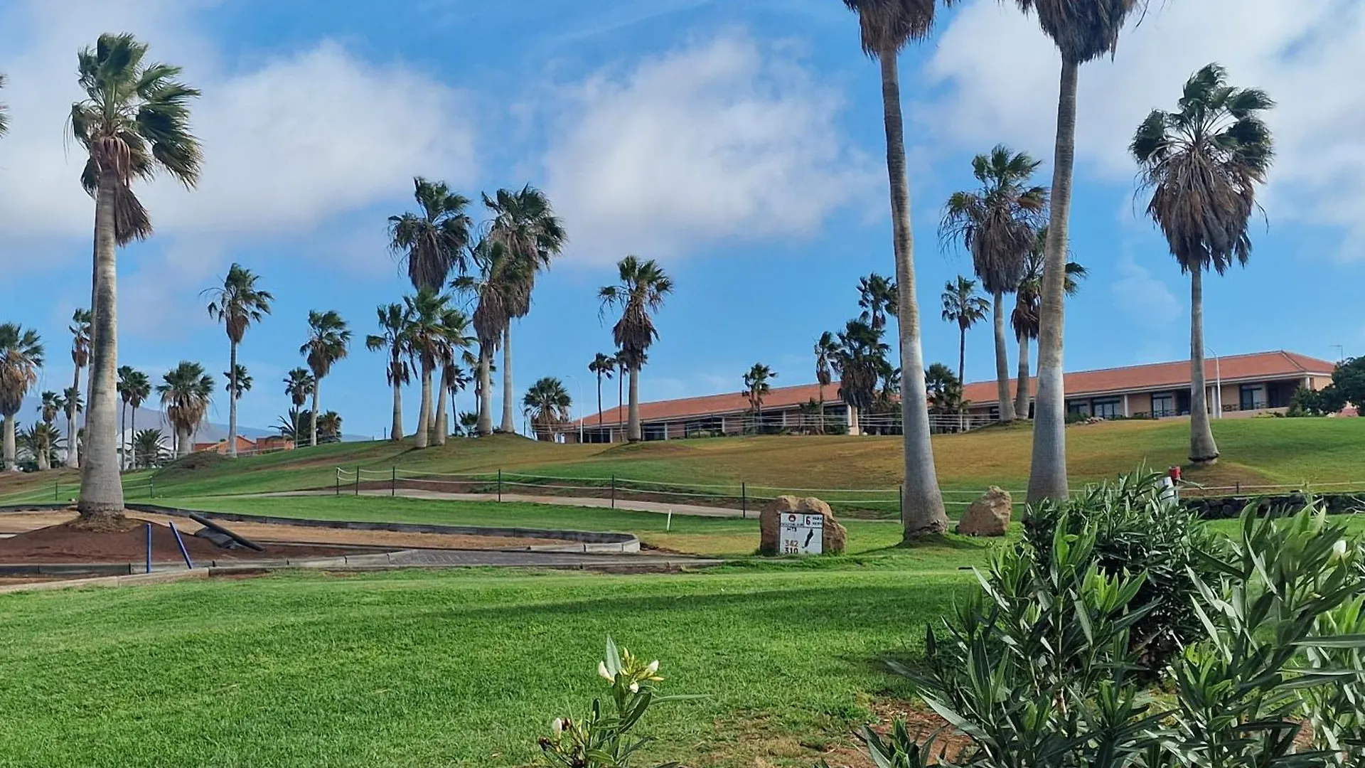 Golf Del Sur Deluxe location